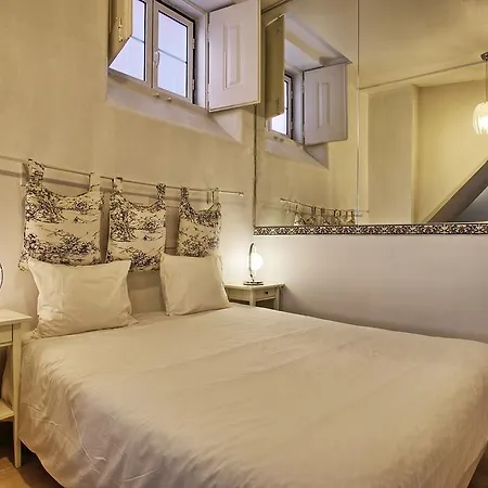 Dia Da Flor Bairro Alto شقة